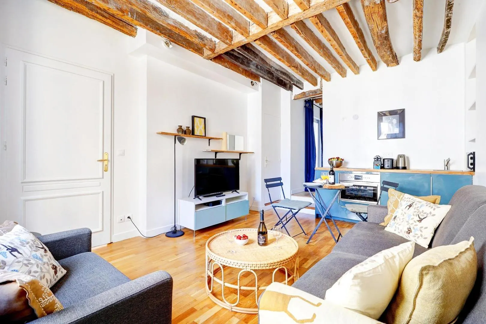 Apartment Bluestay 283 - Superbe Appartement Dans Le Marais Paris